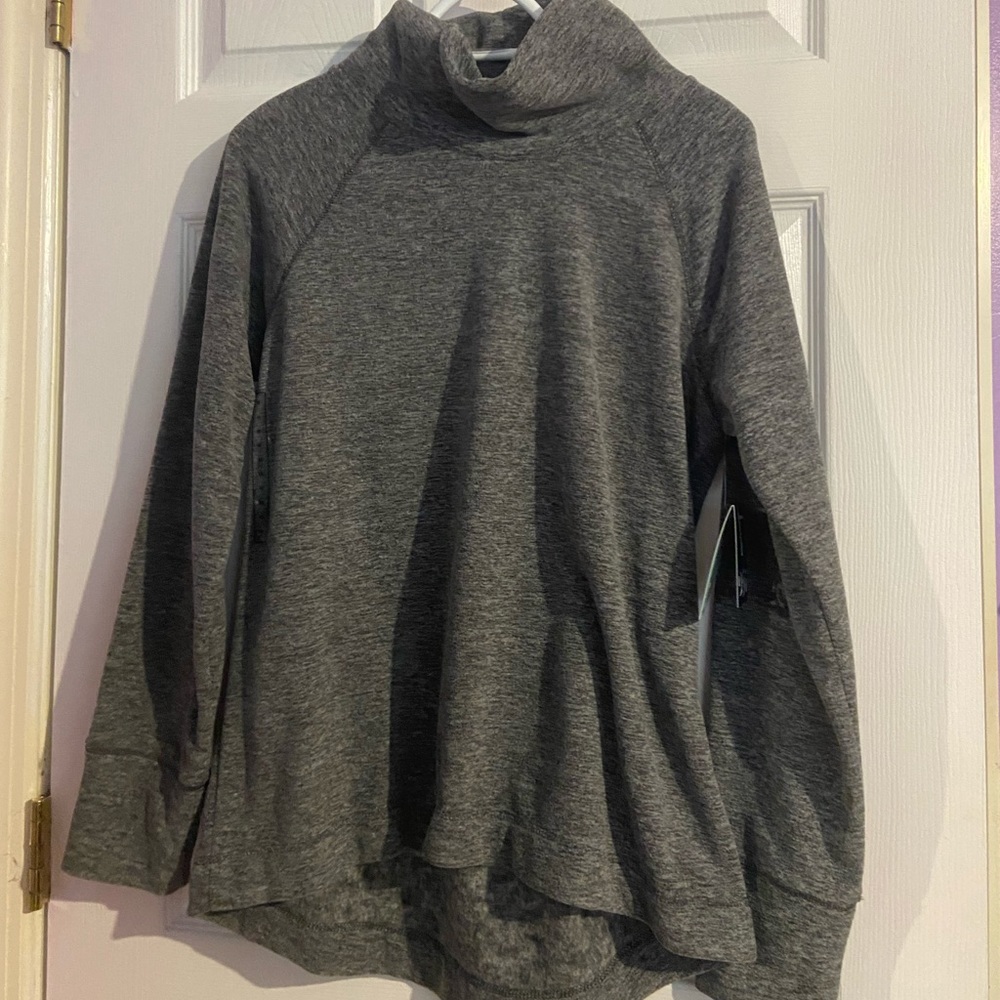 DSG M TURTLE NECK NEVER WORN